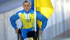 Український спортсмен провіз державний прапор на відкритті Паралімпіади