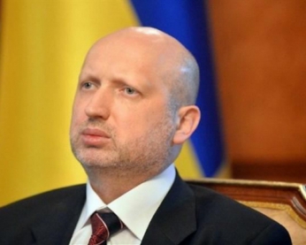 Турчинов требует восстановить антитеррористическую операцию