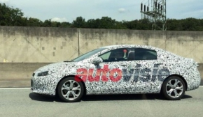 У мережі з'явилося перше шпигунське фото нової Opel Astra