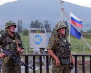 Лавров заговорил о вводе российских миротворцев в Украину