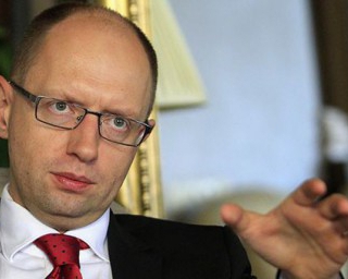 Яценюк "порадував" Ахметова і Коломойського новими податками