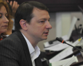 Депутати Київради вирішили зекономити на чиновниках