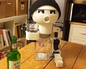 В Южной Корее создали робота-собутыльника