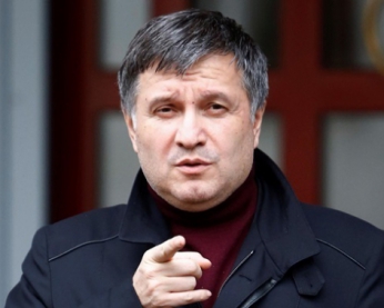Патрульная перед гибелью ранила своего убийцу - Аваков