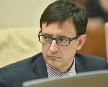 На міністра вилили відро молока