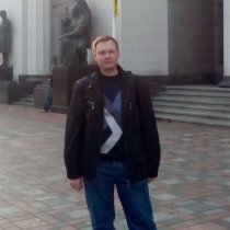 Антон Луньов