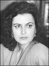 1990 року Ніла Крюкова два тижні провела на центральній площі Києва під час ”революції на граніті”