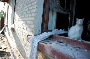 В 2004-м от взрывов погибли пять человек. (На фото — военный городок рядом с Новобогдановкой, 9 мая 2004 года) 