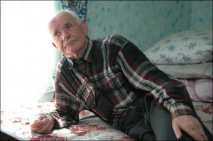 З одинадцяти дітей Павла Дубана з ним залишилися троє — Надя, Наталя і Мирон