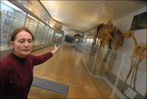 Все поврежденные кипятком экспонаты уже восстановлены, говорит научный сотрудник Татьяна Крахмальная