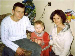 Львовянин Николай Юрц встречает 2006 год с женой Еленой и двухлетним сыном Олегом в квартире жениной бабушки