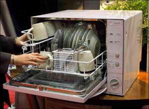 Небольшую посудомоечную машину американская фирма ”Денби” презентовала на выставке бытовой техники в Чикаго