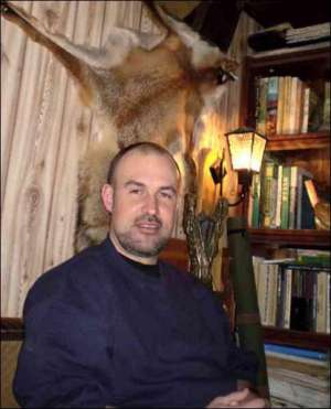 Хірург Олексій Волков пише детективні романи, а відпочиває на полюванні й рибалці