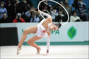 На четвертом этапе Кубка мира по художественной гимнастике киевлянка Анна Бессонова выиграла соревнование с булавой, скакалкой, лентой и обручем
