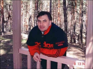 Олег Черноусенко на пікніку 8 квітня 2007 року, за 20 днів до загибелі