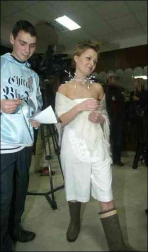 Катя Чили на праздновании 5-летия телеканала М1 в декабре 2006 года