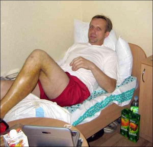 Глава Полтавской райгосадминистрации Сергей Антонюк в отдельной палате районной больницы