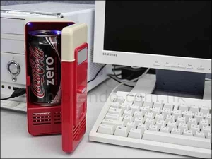 Настольный холодильник ”USB Мини Фиджи” охлаждает банку с напитком до +8°С за 5 минут