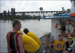 Крюківський міст через річку Дніпро в Кременчуці визнали аварійним 20 років тому