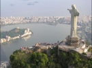 Гигантская статуя Христа в Рио-де-Жанейро