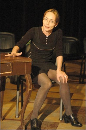 Катерина Степанкова на репетиції вистави ”Рожевий міст” у столичному театрі драми і комедії на Лівому березі
