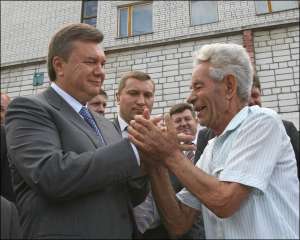 На Чернігівщині люди просили Віктора Януковича допомогти з поверненням вкладів Ощадбанку СРСР