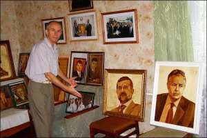Николай Переясловец из поселка Котельва на Полтавщини создает из шпона портреты известных политиков