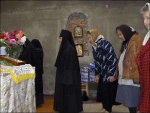 У єдиному на Уманщині монастирі — Свято-Георгіївському — відправляють літургію