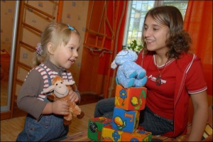 Поэтесса Олеся Мамчич воспитывает 2-летнюю дочь Иванну