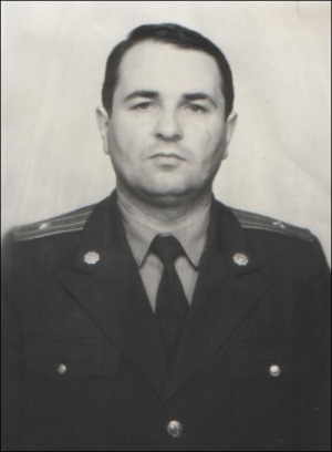 Начальника Таврийского подразделения милиции на Херсонщине Александра Годомского в 2002-ом награждали денежными премиями за высокие показатели в раскрытии преступлений