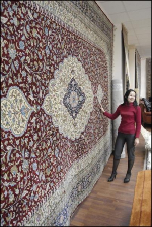 Турецький килим ручної роботи за 264 тисячі гривень у салоні ”Харем” на вул. Глибочицькій