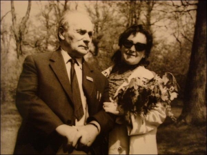 Андрій Головко із дружиною Надією Львівною у Києві, 1960 роки