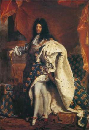 В XVII веке на каблуках ходят уже не только женщины, но и мужчины. Первым был якобы малорослый Людовик XIV (1638–1715), который стеснялся своего роста. Именно он ввел моду на белые туфли с каблуком, обтянутым красной кожей, чуть ли не 10-сантиметровой выс