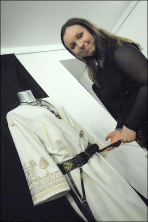 Черкасская дизайнер Олеся Телиженко в столичном музее Ивана Гончара показывает коллекцию одежде ”Великая Скифия”