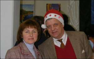 Посол Эстонии в Украине Яан Хейн с женой Мариной на рождественской ярмарке в Киеве
