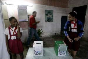 На всех избирательных участках в кубинских городах и селах возле урн дежурили пионеры