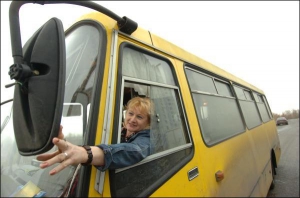 Жінка-водій Меланія Швець працює на маршруті №34 — від метро Чернігівська до вулиці Лісковської на Троєщині