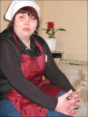 Катерина Маклецова сидить у в’язниці для рецидивісток у селі Доброводи Збаразького району Тернопільської області. Жінка знає десятки способів видурювання грошей, однак обіцяє жити чесно