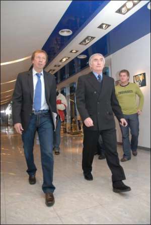 Главный тренер киевского ”Динамо” Юрий Семин (на фото слева) и генеральный директор Резо Чехонелидзе