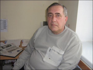 Лікар-гігієніст лабораторії електромагнітних полів та інших фізичних факторів обласної санепідемстанції Олег Бут: ”Люди, які працюють у закладах швидкого харчування і біля грилів, мають більше негативного впливу на здоров’я”