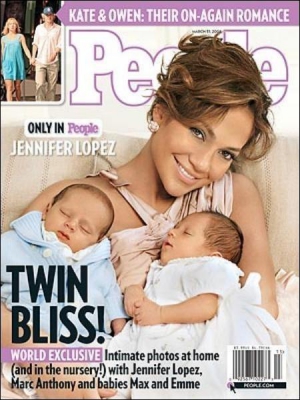 Актриса Дженнифер Лопес снялась со своими детьми-близнецами Максом и Эми для журналала ”Пипл”