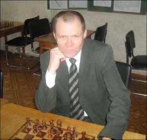 Полтавець Валерій Копил — шестиразовий чемпіон-шахіст України