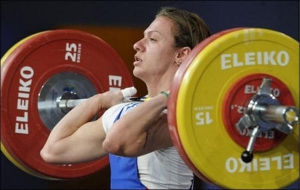Наталя Троценко фіксує вагу 109 кг у поштовху. Це дозволило їй завоювати перше місце. Раніше Троценко була срібним призером чемпіонату Європи