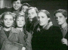 После роли Ульяны Громовой в фильме "Молодая гвардия" (1948) Мордюкова стала знаменитой
