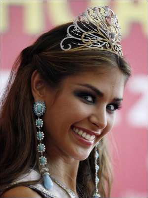 ”Міс Всесвіт-2008” венесуелка Даяна Мендоза з 15 років заробляє собі на життя