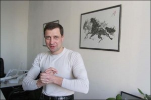 Валентин Бадрак: ”Юлія Тимошенко нині керує, бо в нашій політиці немає сильних чоловіків”