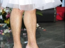 Ведущий вечеринки Александр Педан одел свадебное платье и босоножки на ”шпильках”