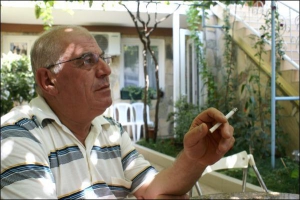 Владелец тбилисской гостиницы Дмитрий Кабанадзе обанкротился однажды в начале 1990-х — из-за войны в Грузии