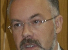 Дмитро Табачник двічі був віце-прем’єром із гуманітарних питань в урядах Януковича. Домагається впровадження російської мови як другої державної
