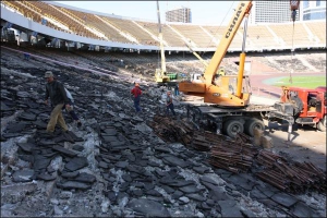 Нижний ярус Национального спортивного комплекса ”Олимпийский” демонтирован полностью